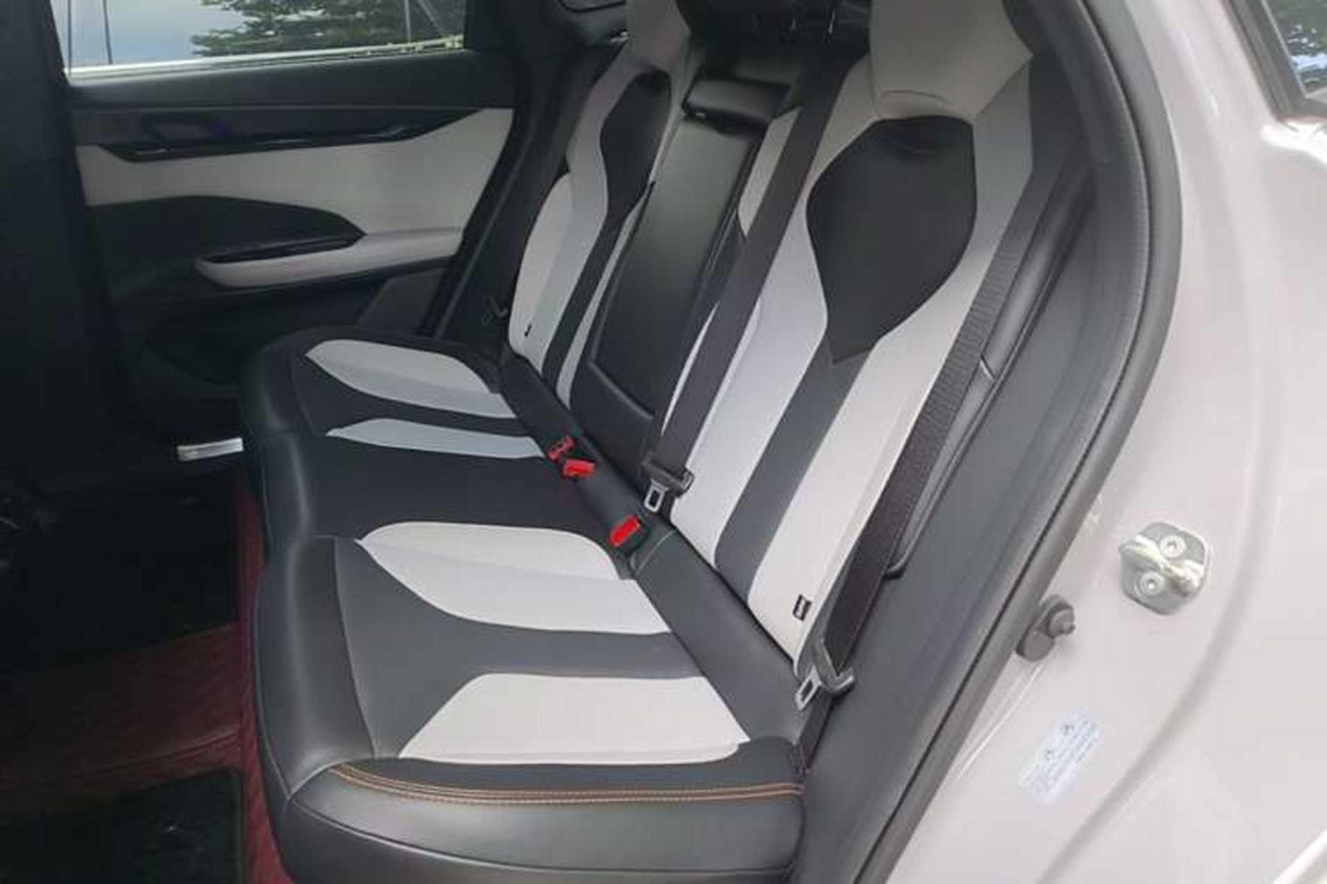 Used CHANGAN UNI-V iDD 2024 Blue Whale Smart Electric iDD 136km Luxury Model Left Rear Seat