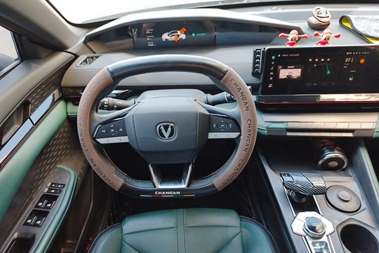 Used CHANGAN UNI-V iDD 2024 Blue Whale Smart Electric iDD 136km Luxury Model Steering Wheel