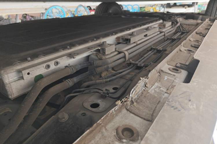 Used CHANGAN UNI-V iDD 2024 Blue Whale Smart Electric iDD 136km Luxury Model Chassis Rear Left