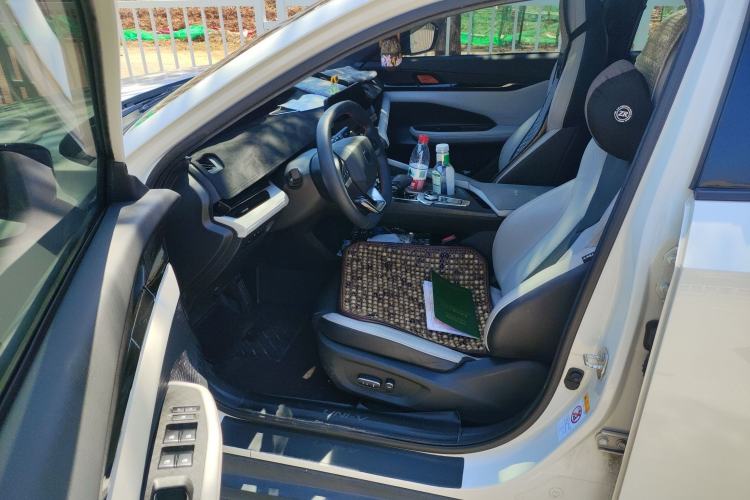 Used CHANGAN UNI-V iDD 2024 Blue Whale Smart Electric iDD 136km ZhiKu Model Driver Seat