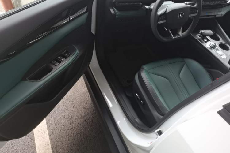 Used CHANGAN UNI-V iDD 2024 Blue Whale Smart Electric iDD 136km ZhiKu Model Driver Seat