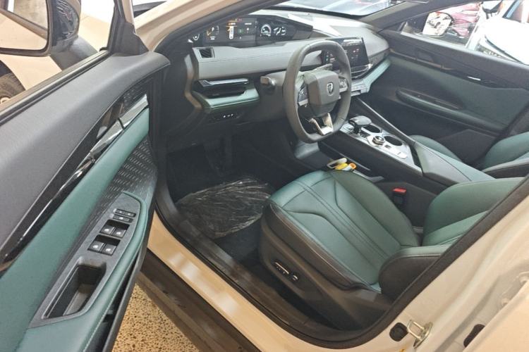 Used CHANGAN UNI-V iDD 2024 Blue Whale Smart Electric iDD 136km ZhiKu Model Driver Seat