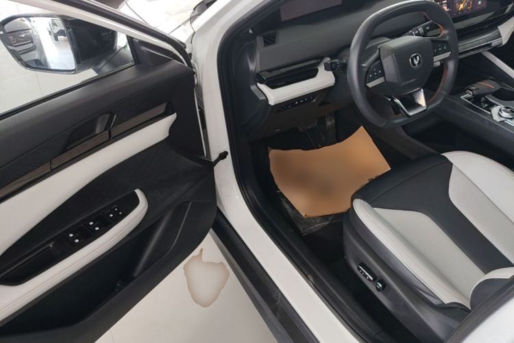 Used CHANGAN UNI-V iDD 2024 Blue Whale Smart Electric iDD 136km ZhiKu Model Driver Seat