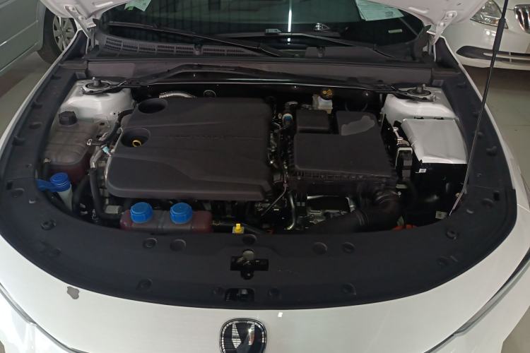 Used CHANGAN UNI-V iDD 2024 Blue Whale Smart Electric iDD 136km Luxury Model Engine Bay