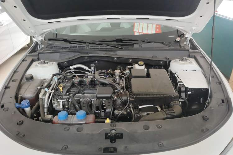 Used CHANGAN UNI-V iDD 2024 Blue Whale Smart Electric iDD 136km Smart & Fun Model Engine Bay