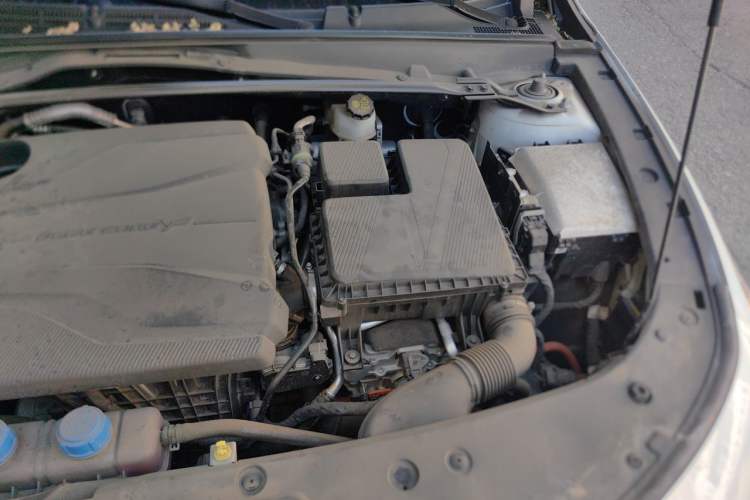 Used CHANGAN UNI-V iDD 2024 Blue Whale Smart Electric iDD 136km ZhiKu Model Engine Bay Left