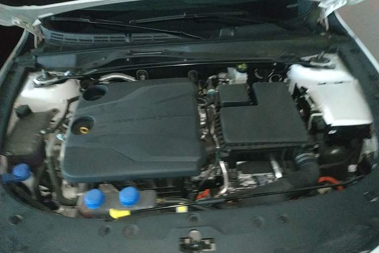 Used CHANGAN UNI-V iDD 2024 Blue Whale Smart Electric iDD 136km ZhiKu Model Engine Bay