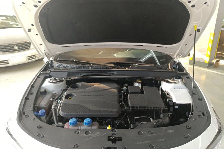 Used CHANGAN UNI-V iDD 2024 Blue Whale Smart Electric iDD 136km Luxury Model Engine Bay
