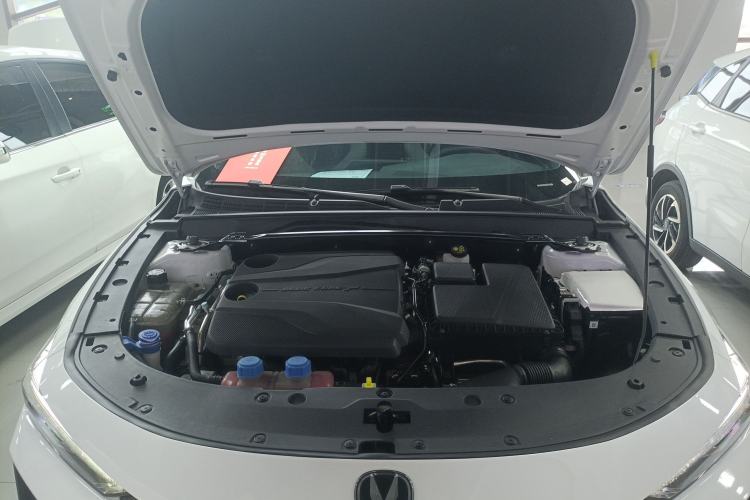 Used CHANGAN UNI-V iDD 2024 Blue Whale Smart Electric iDD 136km ZhiKu Model Engine Bay