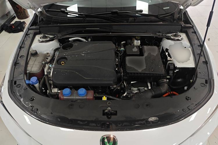 Used CHANGAN UNI-V iDD 2024 Blue Whale Smart Electric iDD 136km Luxury Model Engine Bay