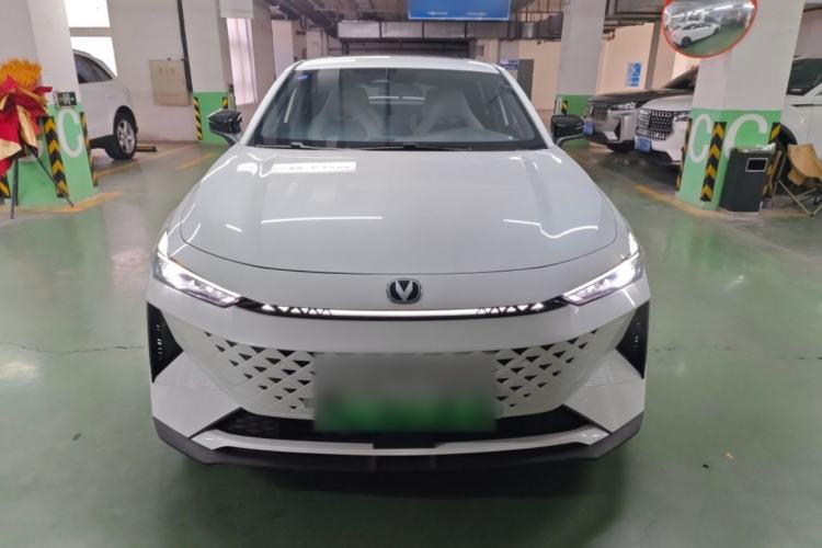 Used CHANGAN UNI-V iDD 2024 Blue Whale Smart Electric iDD 136km ZhiKu Model Exterior 1