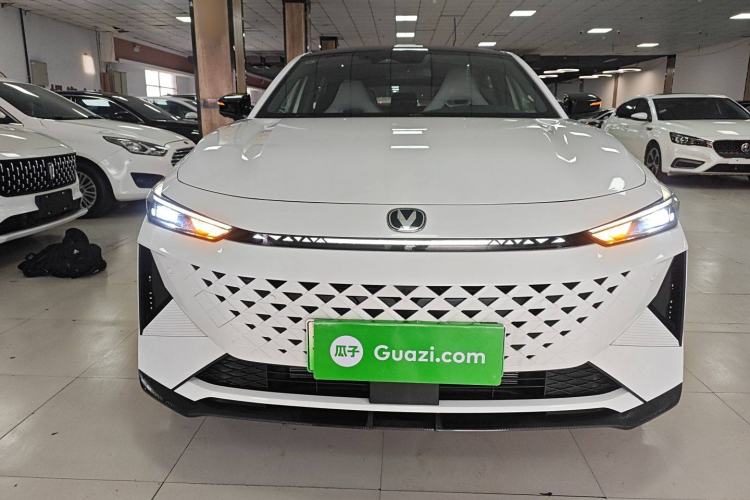 Used CHANGAN UNI-V iDD 2024 Blue Whale Smart Electric iDD 136km Luxury Model Exterior 1
