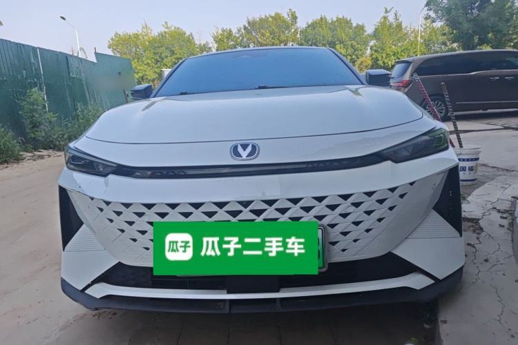 Used CHANGAN UNI-V iDD 2024 Blue Whale Smart Electric iDD 136km Luxury Model Exterior 1