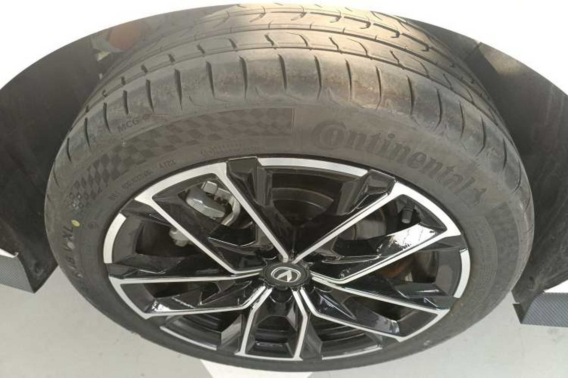 Used CHANGAN UNI-V iDD 2024 Blue Whale Smart Electric iDD 136km Luxury Model Exterior 3