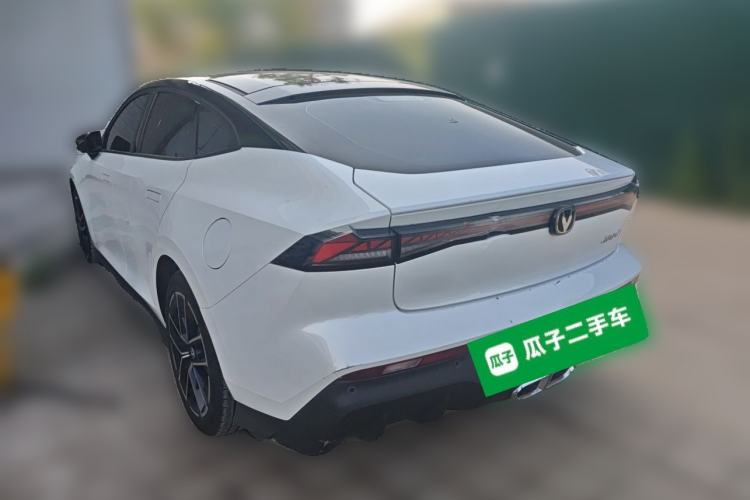 Used CHANGAN UNI-V iDD 2024 Blue Whale Smart Electric iDD 136km Luxury Model Exterior 3