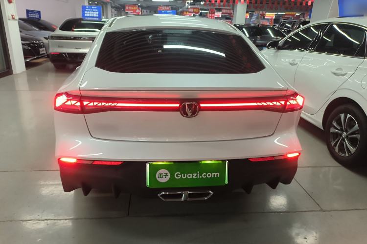 Used CHANGAN UNI-V iDD 2024 Blue Whale Smart Electric iDD 136km Luxury Model Exterior 4