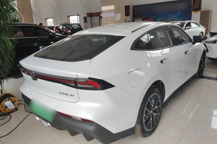 Used CHANGAN UNI-V iDD 2024 Blue Whale Smart Electric iDD 136km Smart & Fun Model Exterior 5