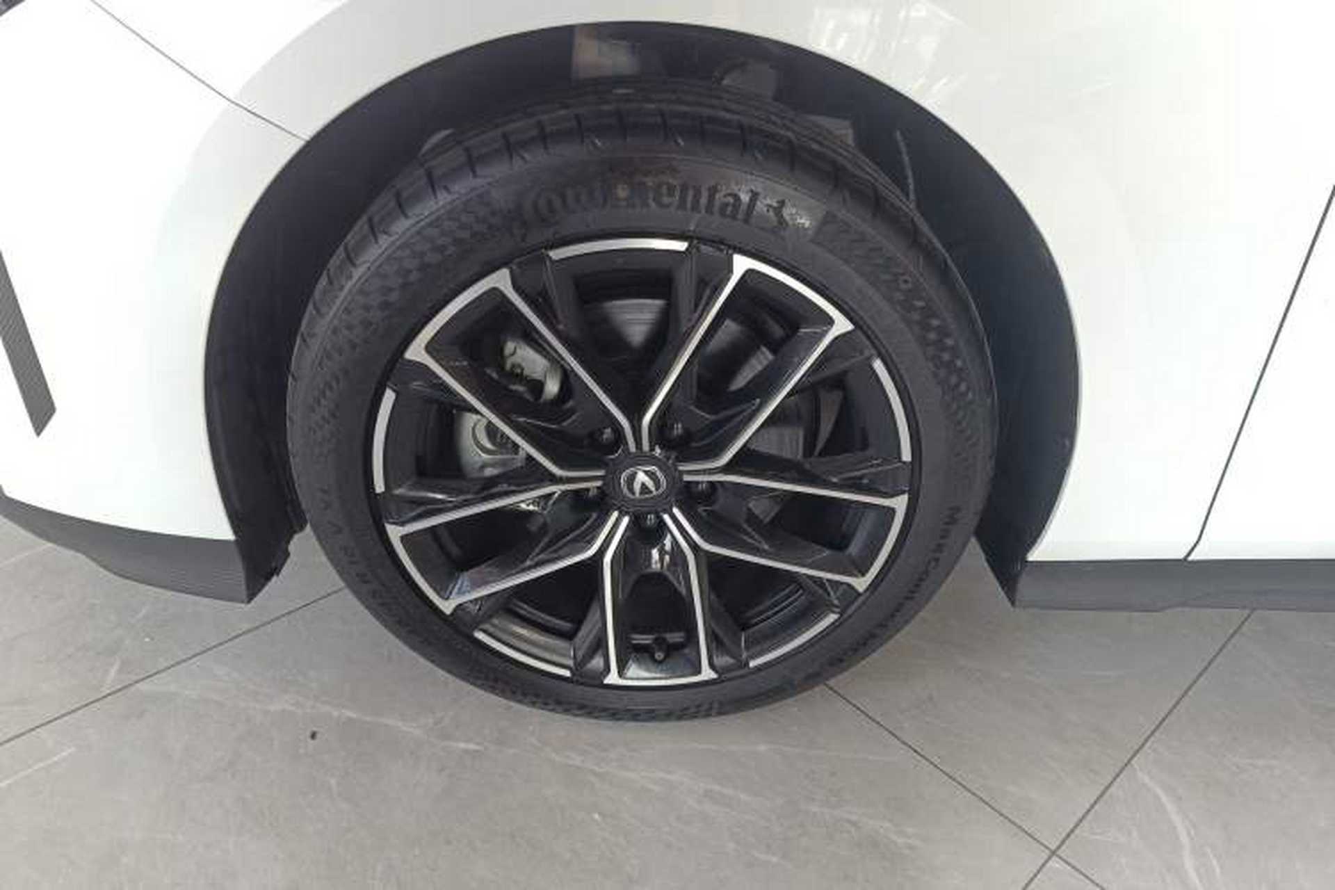 Used CHANGAN UNI-V iDD 2024 Blue Whale Smart Electric iDD 136km ZhiKu Model Exterior 7