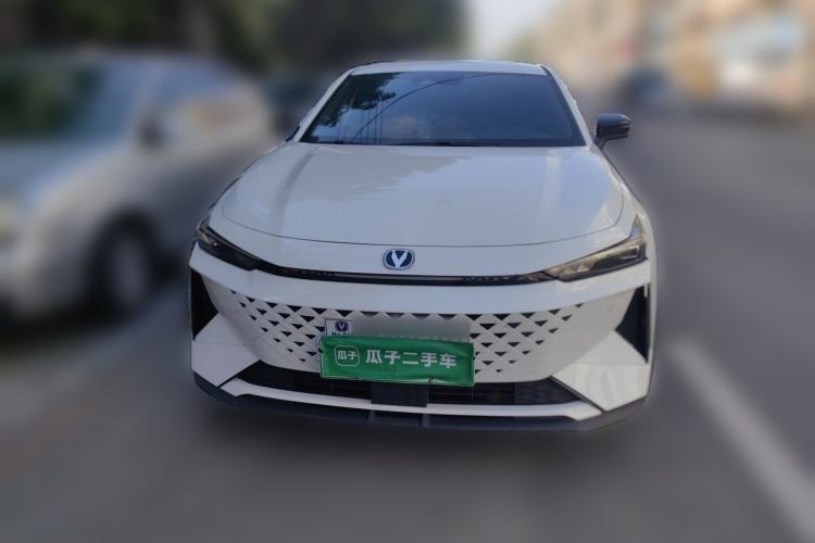 Used CHANGAN UNI-V iDD 2024 Blue Whale Smart Electric iDD 136km ZhiKu Model Front