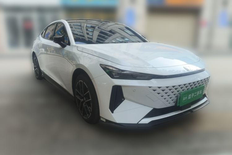 Used CHANGAN UNI-V iDD 2024 Blue Whale Smart Electric iDD 136km Luxury Model Front Right 45 Deg