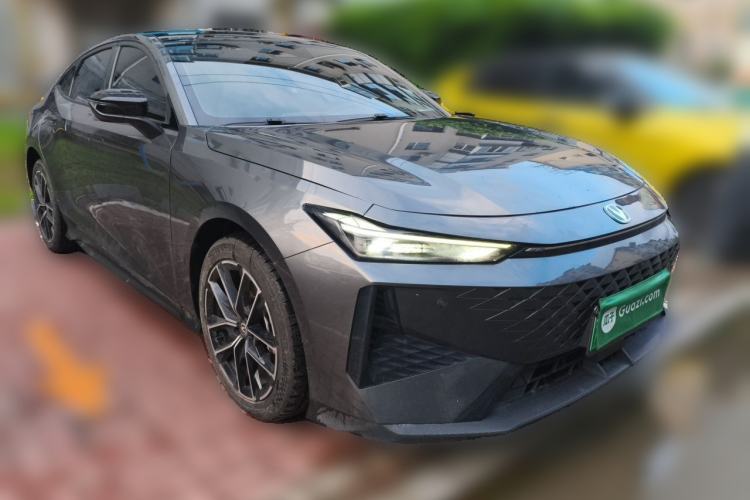 Used CHANGAN UNI-V iDD 2024 Blue Whale Smart Electric iDD 136km Luxury Model Front Right 45 Deg