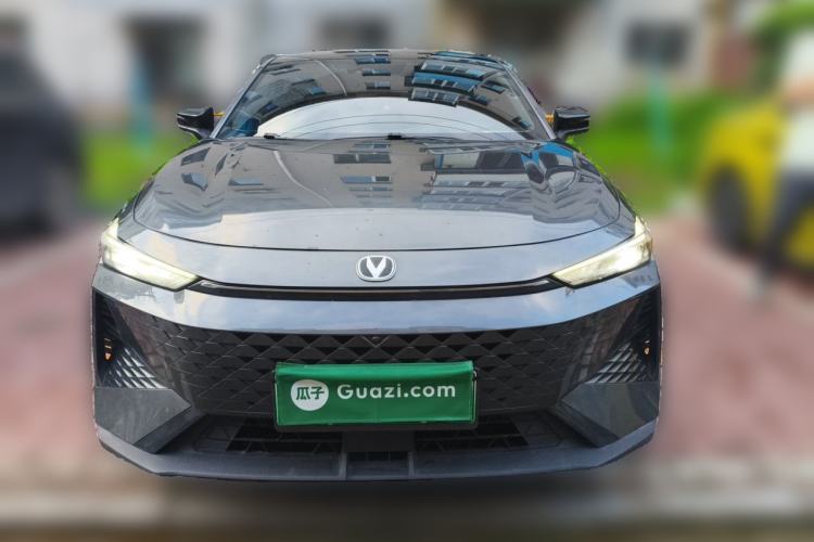 Used CHANGAN UNI-V iDD 2024 Blue Whale Smart Electric iDD 136km Luxury Model Front