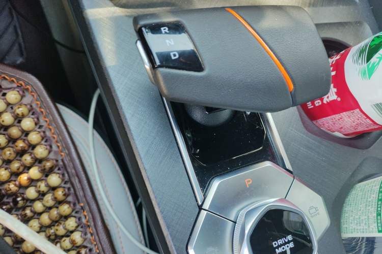 Used CHANGAN UNI-V iDD 2024 Blue Whale Smart Electric iDD 136km ZhiKu Model Gear Lever