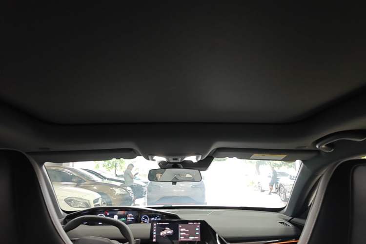 Used CHANGAN UNI-V iDD 2024 Blue Whale Smart Electric iDD 136km Luxury Model Headliner