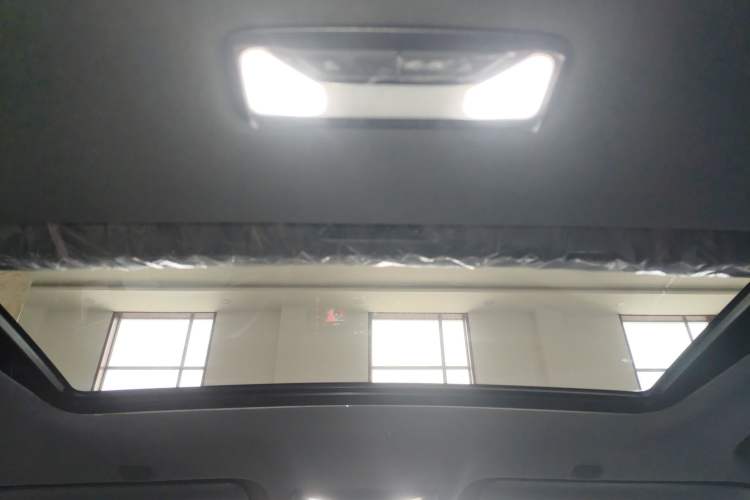 Used CHANGAN UNI-V iDD 2024 Blue Whale Smart Electric iDD 136km Smart & Fun Model Headliner