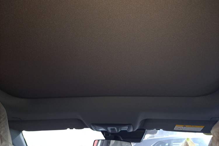 Used CHANGAN UNI-V iDD 2024 Blue Whale Smart Electric iDD 136km Luxury Model Headliner