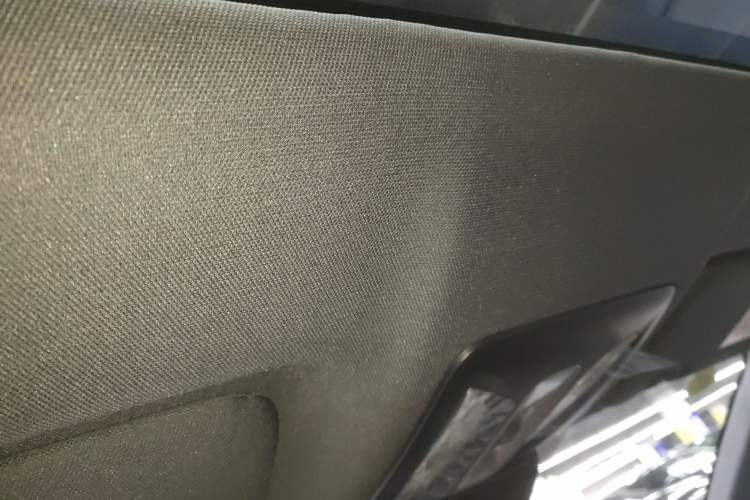 Used CHANGAN UNI-V iDD 2024 Blue Whale Smart Electric iDD 136km ZhiKu Model Headliner