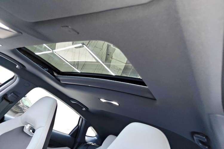 Used CHANGAN UNI-V iDD 2024 Blue Whale Smart Electric iDD 136km ZhiKu Model Headliner