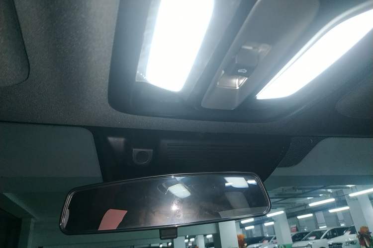 Used CHANGAN UNI-V iDD 2024 Blue Whale Smart Electric iDD 136km ZhiKu Model Headliner