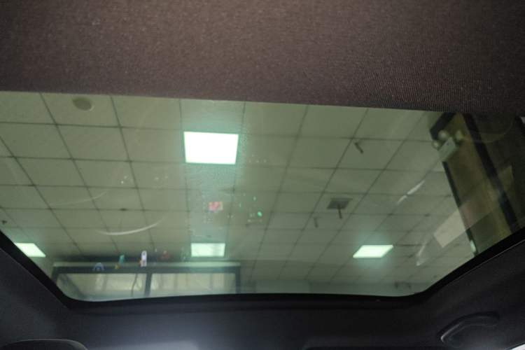 Used CHANGAN UNI-V iDD 2024 Blue Whale Smart Electric iDD 136km Luxury Model Headliner