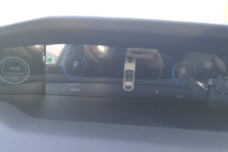 Used CHANGAN UNI-V iDD 2024 Blue Whale Smart Electric iDD 136km Luxury Model Instrument Cluster