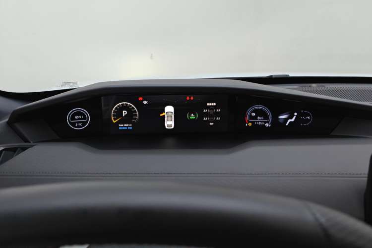 Used CHANGAN UNI-V iDD 2024 Blue Whale Smart Electric iDD 136km ZhiKu Model Instrument Cluster
