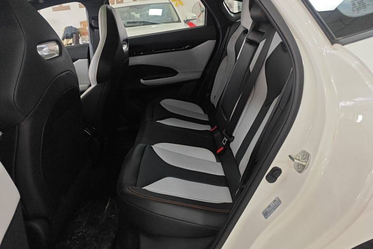 Used CHANGAN UNI-V iDD 2024 Blue Whale Smart Electric iDD 136km Luxury Model Interior 4