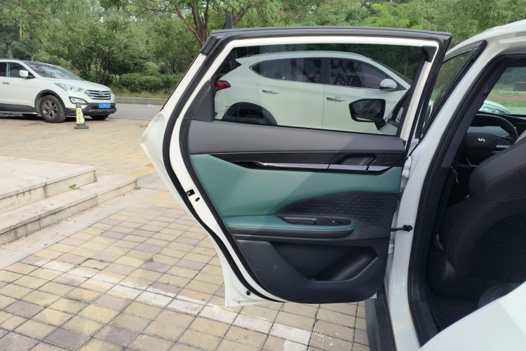 Used CHANGAN UNI-V iDD 2024 Blue Whale Smart Electric iDD 136km ZhiKu Model Interior 8