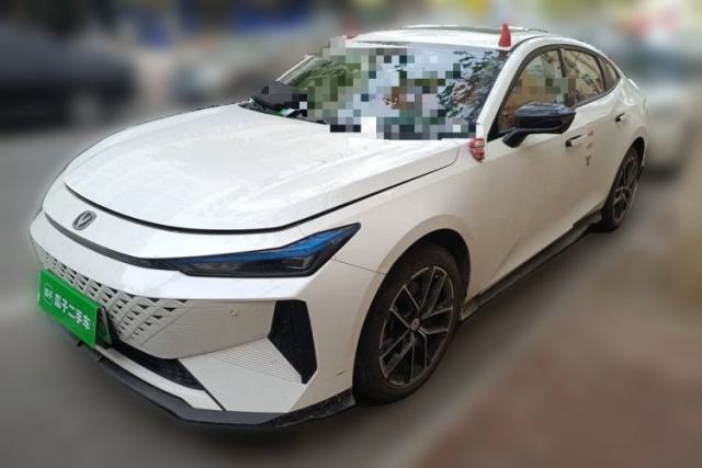 Used CHANGAN UNI-V iDD 2024 Blue Whale Smart Electric iDD 136km ZhiKu Model
