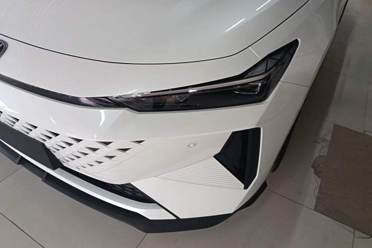 Used CHANGAN UNI-V iDD 2024 Blue Whale Smart Electric iDD 136km Luxury Model Left Front Headlight