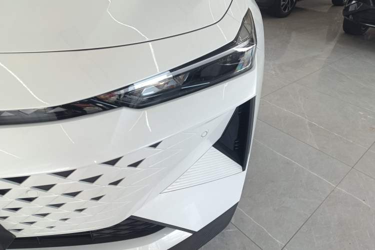Used CHANGAN UNI-V iDD 2024 Blue Whale Smart Electric iDD 136km ZhiKu Model Left Front Headlight
