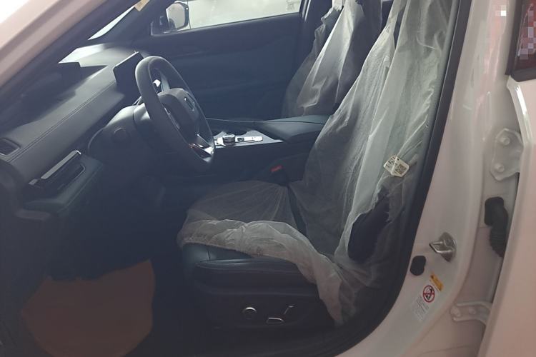 Used CHANGAN UNI-V iDD 2024 Blue Whale Smart Electric iDD 136km Luxury Model Left Front Seat
