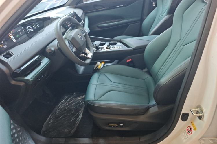 Used CHANGAN UNI-V iDD 2024 Blue Whale Smart Electric iDD 136km ZhiKu Model Left Front Seat