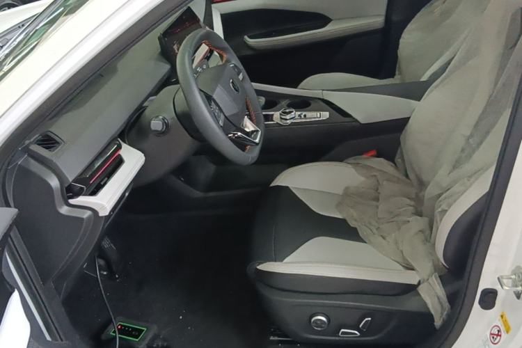 Used CHANGAN UNI-V iDD 2024 Blue Whale Smart Electric iDD 136km Luxury Model Left Front Seat