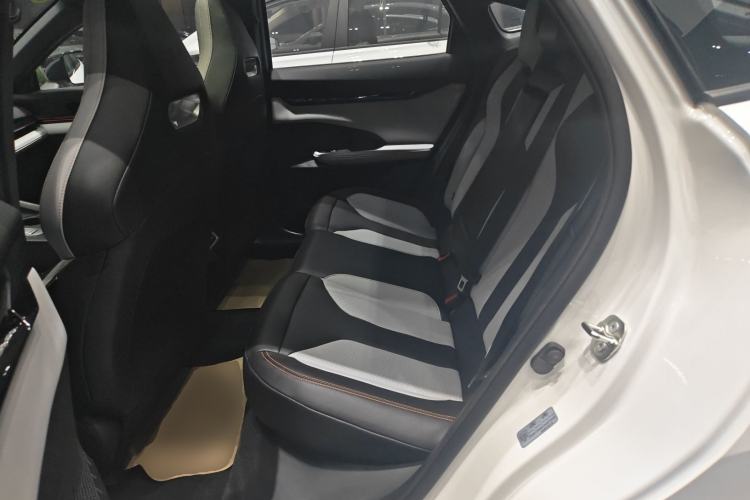 Used CHANGAN UNI-V iDD 2024 Blue Whale Smart Electric iDD 136km Luxury Model Left Rear Seat