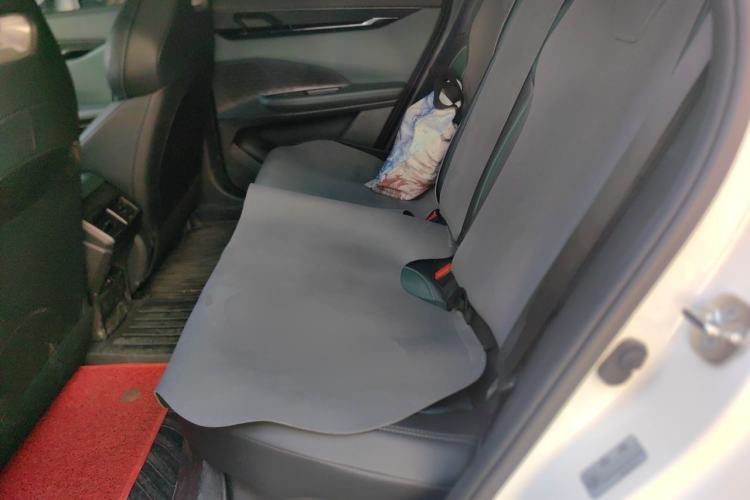 Used CHANGAN UNI-V iDD 2024 Blue Whale Smart Electric iDD 136km ZhiKu Model Left Rear Seat