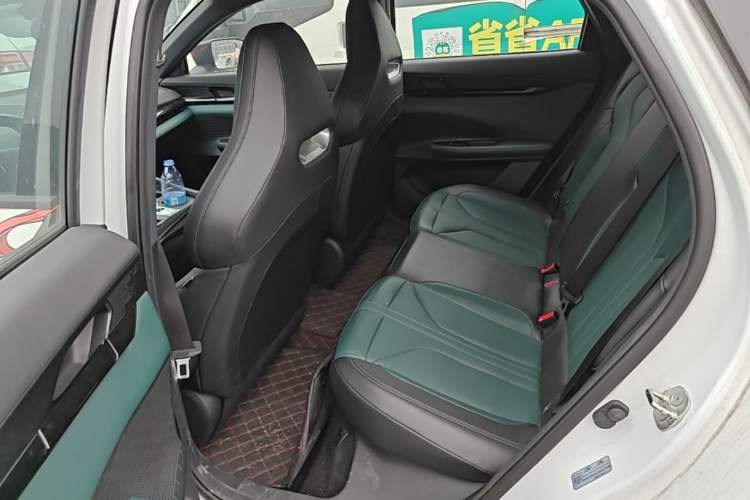 Used CHANGAN UNI-V iDD 2024 Blue Whale Smart Electric iDD 136km ZhiKu Model Left Rear Seat