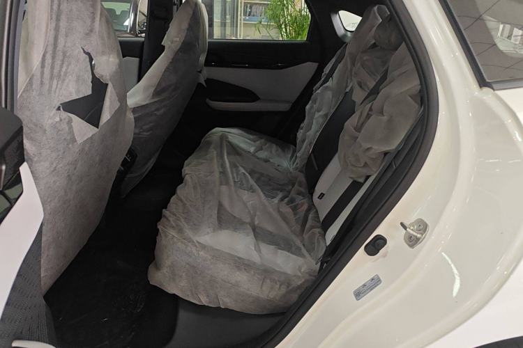 Used CHANGAN UNI-V iDD 2024 Blue Whale Smart Electric iDD 136km Luxury Model Left Rear Seat