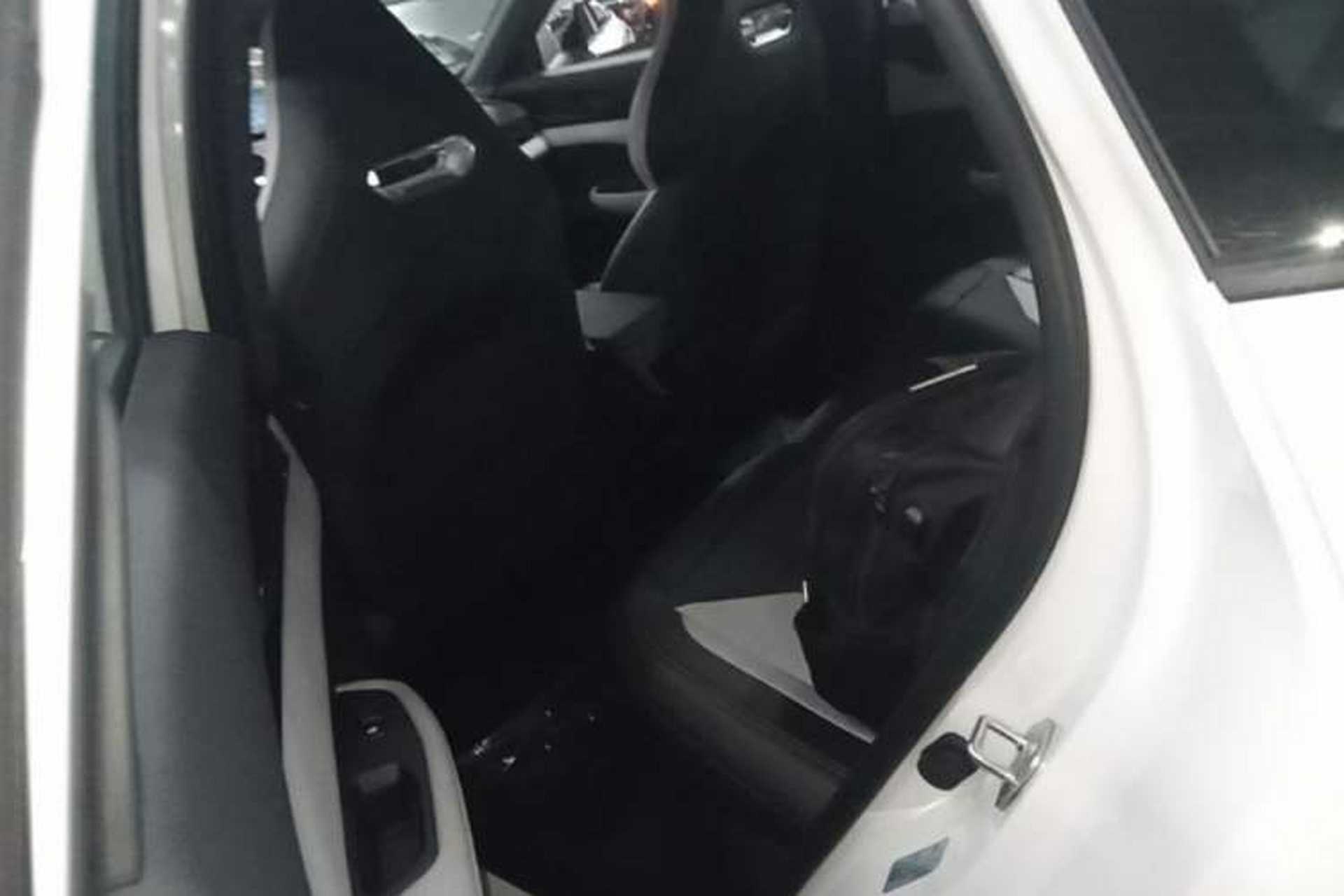 Used CHANGAN UNI-V iDD 2024 Blue Whale Smart Electric iDD 136km ZhiKu Model Left Rear Seat