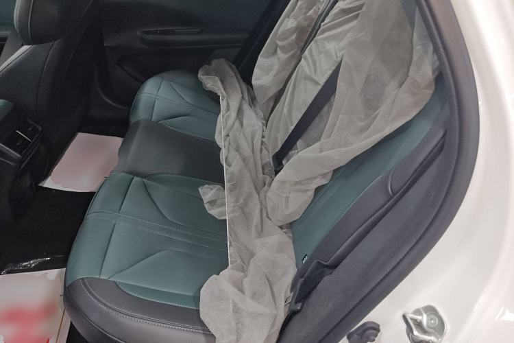 Used CHANGAN UNI-V iDD 2024 Blue Whale Smart Electric iDD 136km Luxury Model Left Rear Seat